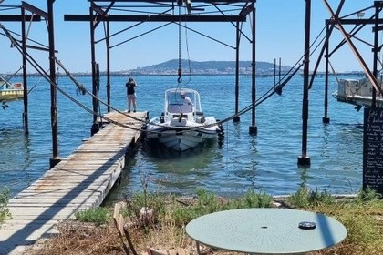 Location Bateau à moteur Highfield Sport 760 Mèze