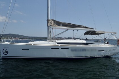 Alquiler Velero Jeanneau Sun Odyssey 419 Sanxenxo