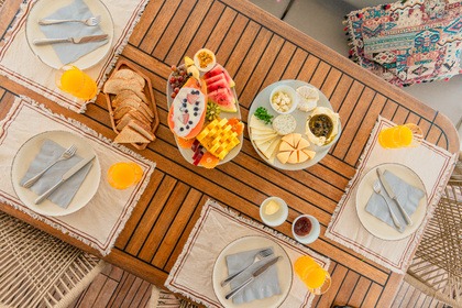 Our rates are for 2 guests! Extra person $375