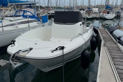 Noleggio Barca a motore Jeanneau Cap camarat 7.5 CC La Rochelle