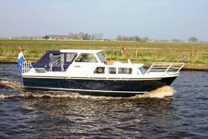 Rental Houseboat Tjeukemeer 900 Terherne