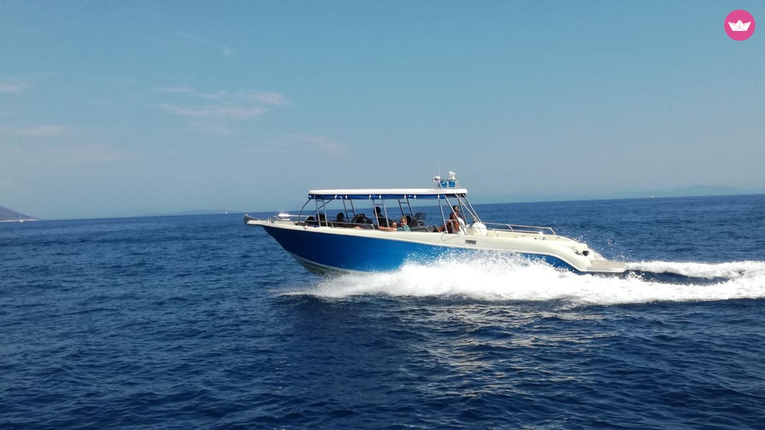 Bateau à moteur Enzo 35 450cv 5