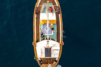 Miete Segelboot Wooden Traditional-Style Boat 2018 Mykonos