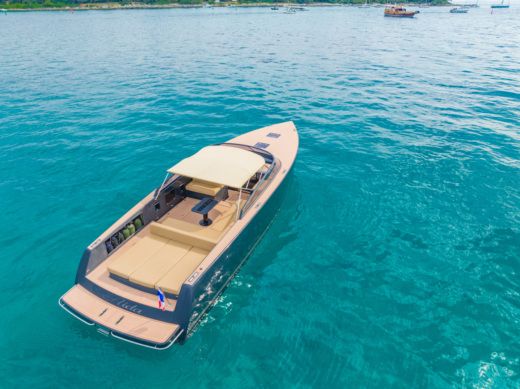 Motorboat Vandutch Marine VanDutch 40 Plan du bateau