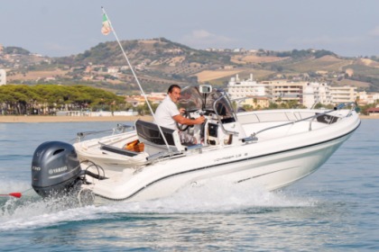 Rental Motorboat Ranieri Voyager 19 S Tortoreto Lido