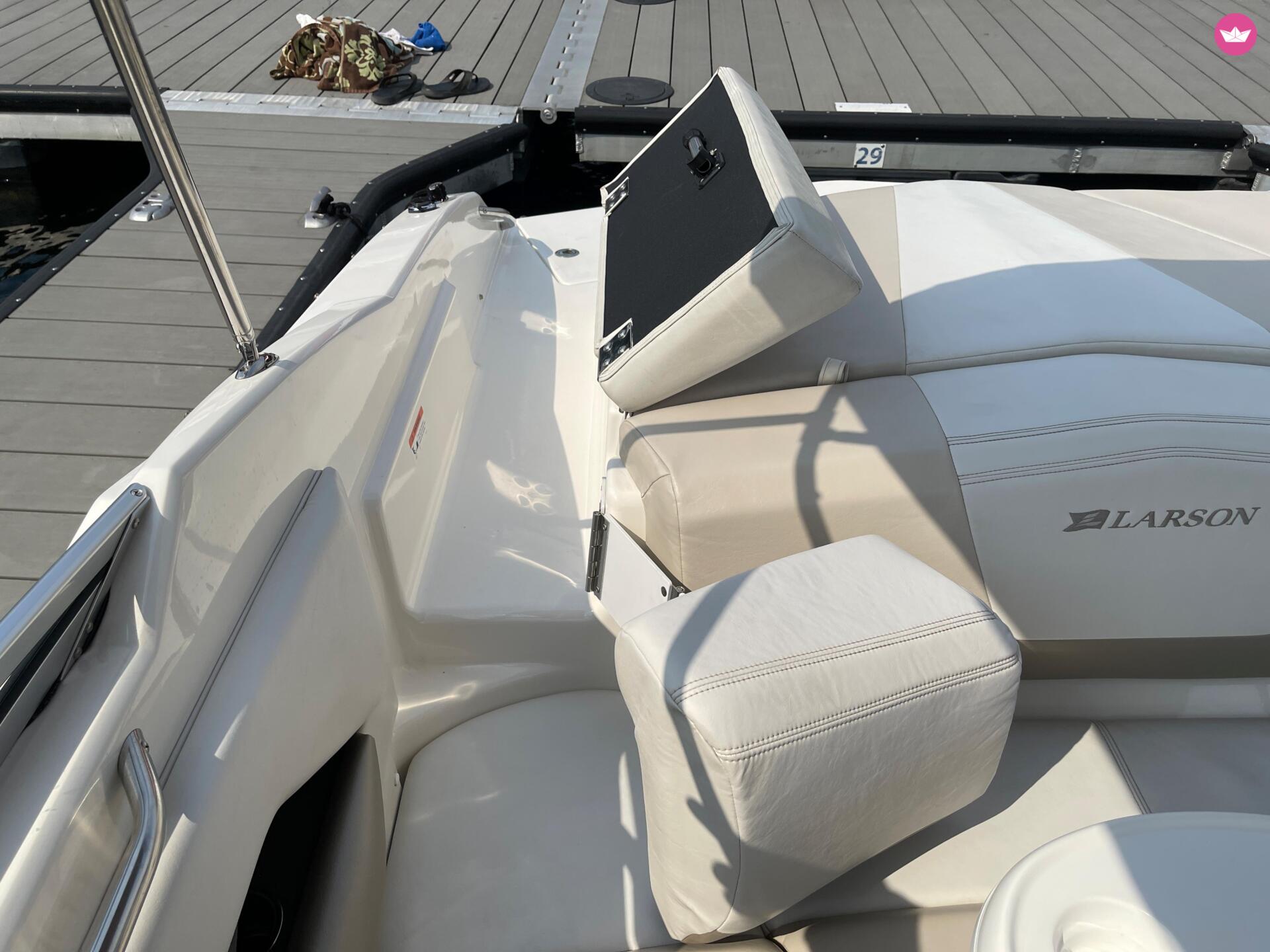 Bateau à moteur Larson LXI 228 300cv 3
