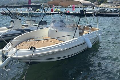 Location Bateau à moteur Jeanneau Cap camarat 555 Les Issambres
