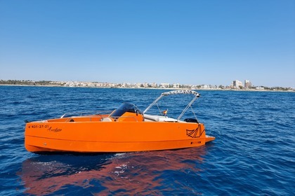 Noleggio Barca a motore NUVA YACHTS M6 OPEN Torrevieja