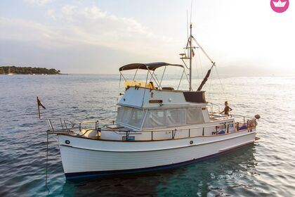 Location Bateau à moteur Grand Banks 36 Classic Grimaud