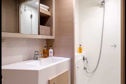 LAGOON 42 NUOVO 2024