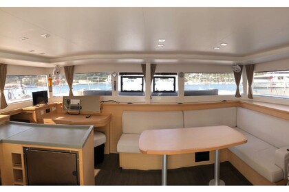 Charter Catamaran  Lagoon 450 Fly Lefkada