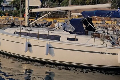 Rental Sailboat Bavaria 37 Cruiser Alimos Marina