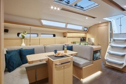 Hyra båt Segelbåt JEANNEAU SUN ODYSSEY 449 Kos