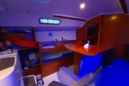 Sailing with Azule a Beneteau Spirit with SUP and Kayak