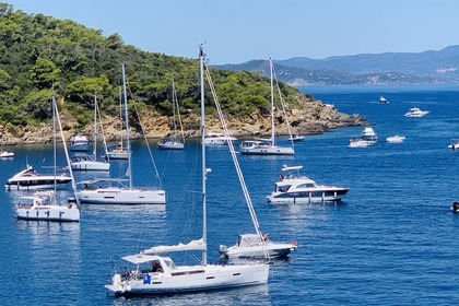 Location Voilier Beneteau Oceanis 45 Antibes