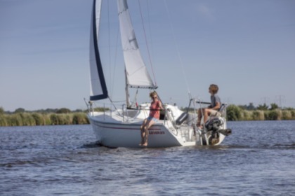 Hire Sailboat Clever 23 Grou
