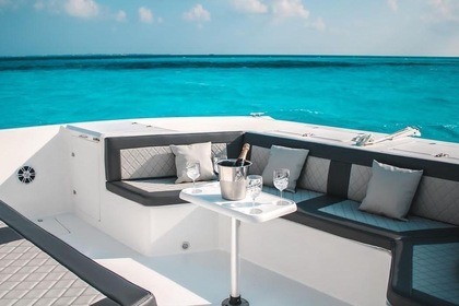 Hire Catamaran Atomic Marine Atomic 46 La Romana