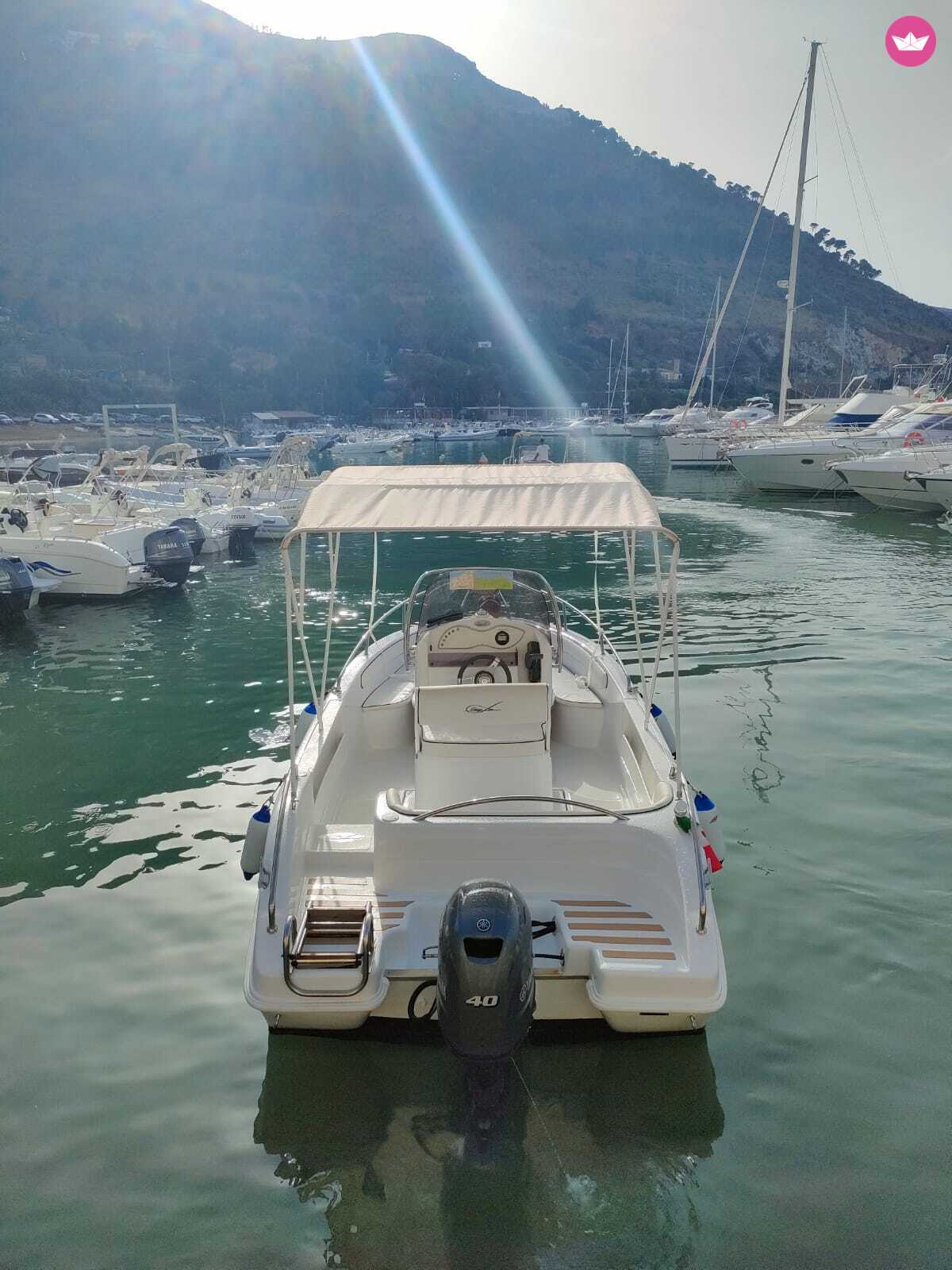 Bateau sans permis ASCARI OPEN 19 PRESTIGE 40cv 4