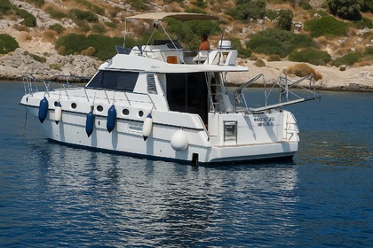 Hire Motorboat Piantoni Fantasy 45 Kolympia