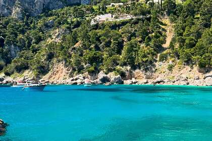 Noleggio Yacht a motore Di Luccia Sirio 33 Porto di Salerno
