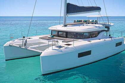 Rental Catamaran Lagoon-Bénéteau Lagoon 43 - 4 + 2 cab. Marina Frapa