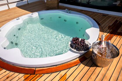 Alquiler de Yate a Motor Trawler de Lujo en Marmaris