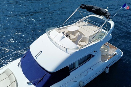 Location Yacht à moteur Jeanneau Prestige 36 fly Mandelieu-la-Napoule