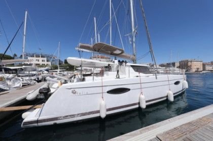 Charter Catamaran Fountaine Pajot Helia 44 Zadar