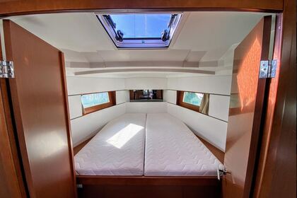 Charter Sailboat Beneteau Océanis 38.1 Les Sables-d'Olonne