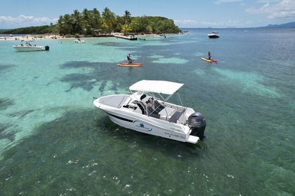 Location Bateau à moteur Pacific Craft 700 Sun Cruiser Guadeloupe