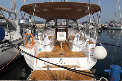 Hyra båt Segelbåt BAVARIA 34 CRUISER Pirovac