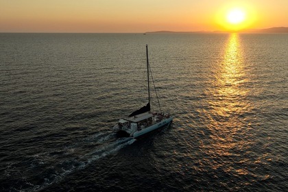 Catamarã – Desfrute de um Dia Perfeito