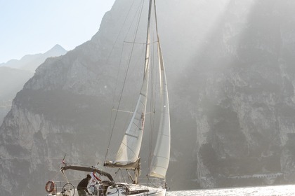 Alquiler Velero JEANNEAU SUN ODYSSEY 349 Riva del Garda