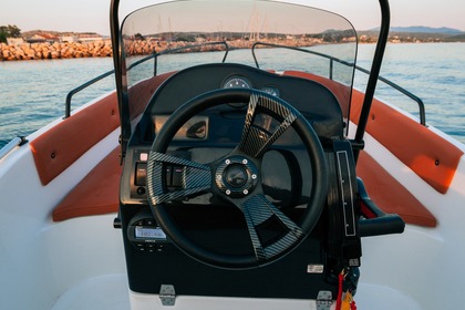 Hire Boat without licence  Nireus 495 Nikiti