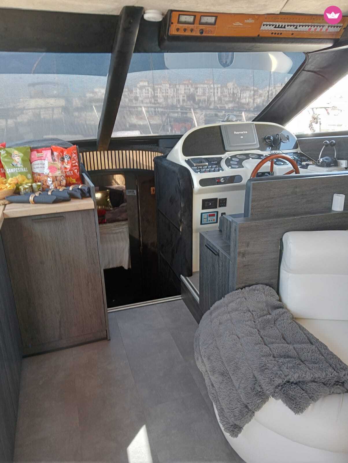 Bateau à moteur Doqueve Majestic 450 430cv 5