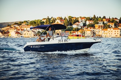 Hire Motorboat Atlantic Marine 650 Rogoznica
