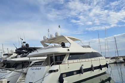 Noleggio Yacht a motore Technomarine Nadara 26 Nettuno