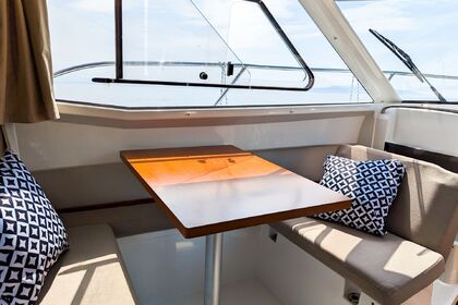 Jenneau Merry Fisher 755