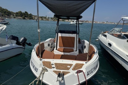 Luxury Motorboat Nireus CL620