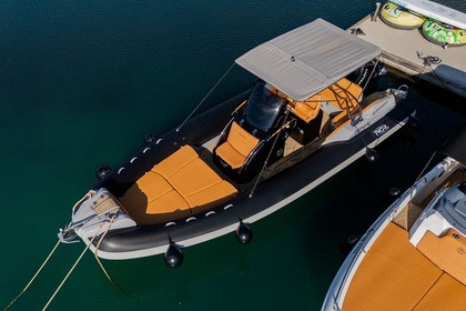Noleggio Gommone PRUA AL VENTO THOR 8.0 Pola