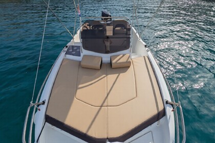 Hyra båt Motorbåt Beneteau Flyer 5.5 SUNdeck Stara Novalja