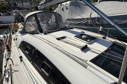 Sailing Yacht Tigre – Beneteau Oceanis 40 (2008) | Comfortable and Well-Equipped