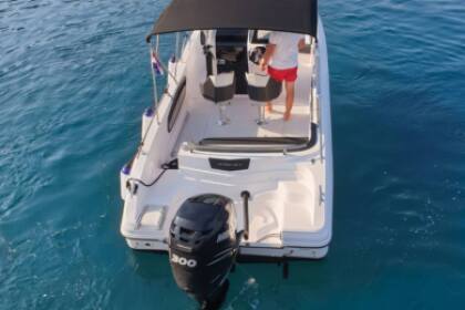 Ranieri 26s mit 250 PS