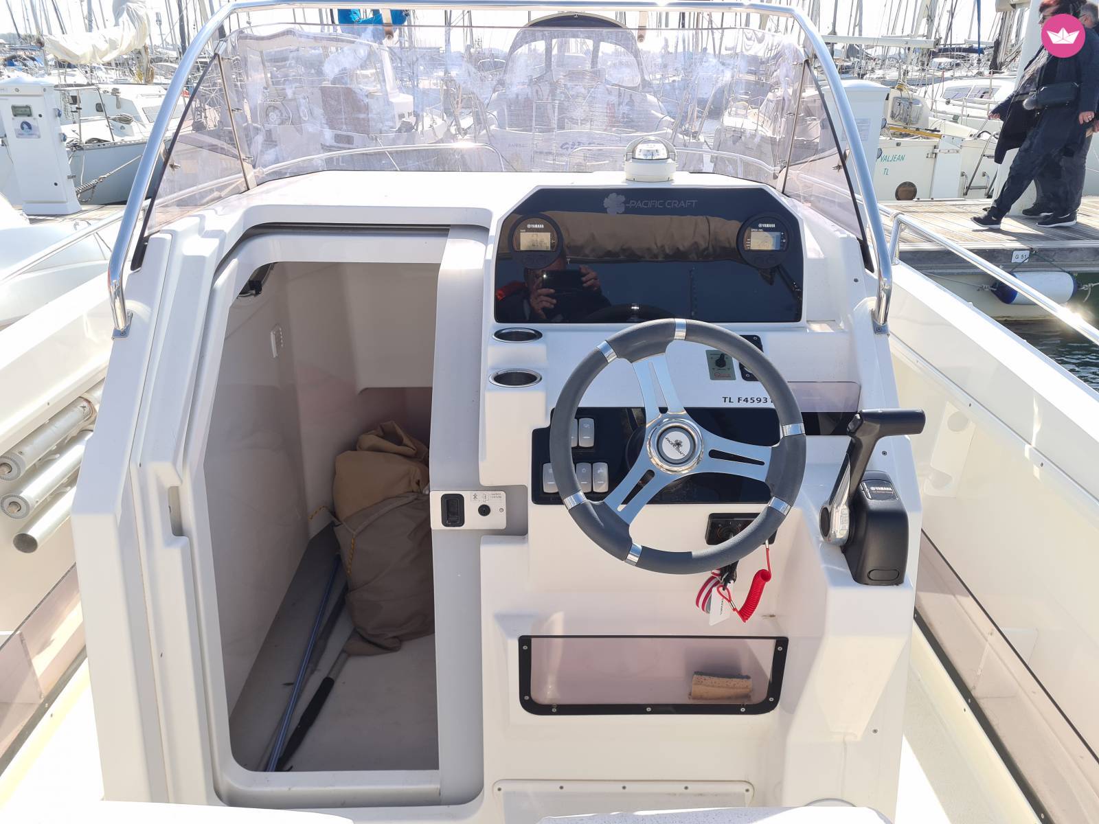 Bateau à moteur Pacific Craft Open 750 225cv 5