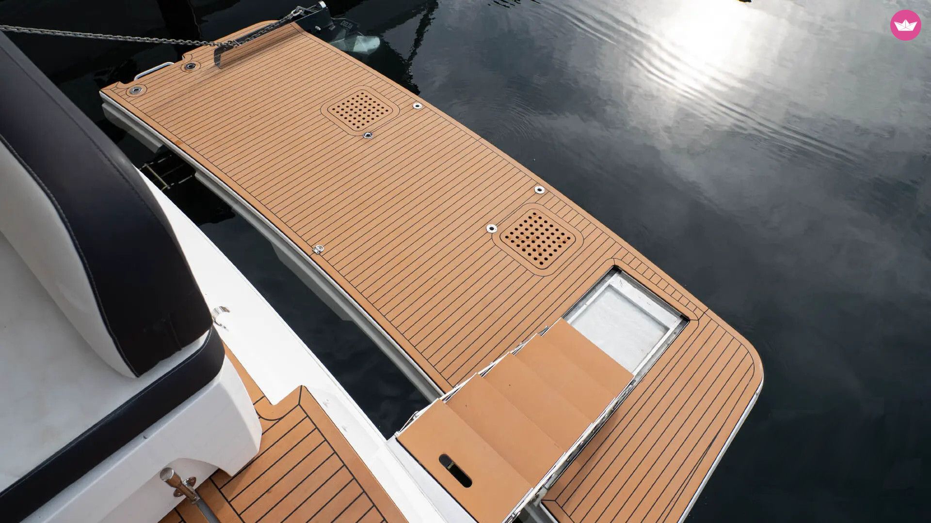 Bateau à moteur Bavaria Virtess 420 Fly 800cv 6
