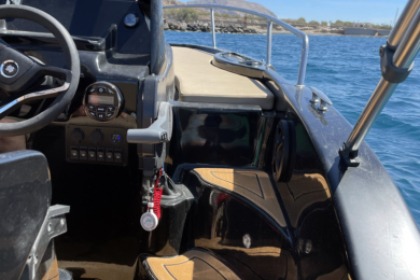 Rent a luxury speed boat Discover Santorini on your own. No license required