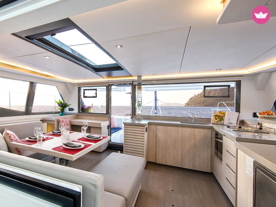 Catamaran Moorings 4500L 13m 5
