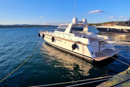 Rental Motorboat Cantiere Navale Chiavari Solari 60 Athens