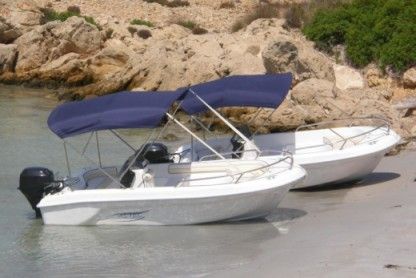 Location Bateau à moteur Astec 400 Port d'Addaia