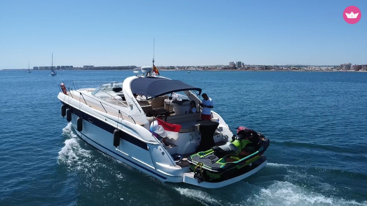 Bateau à moteur Bavaria 42 sport 500cv 5